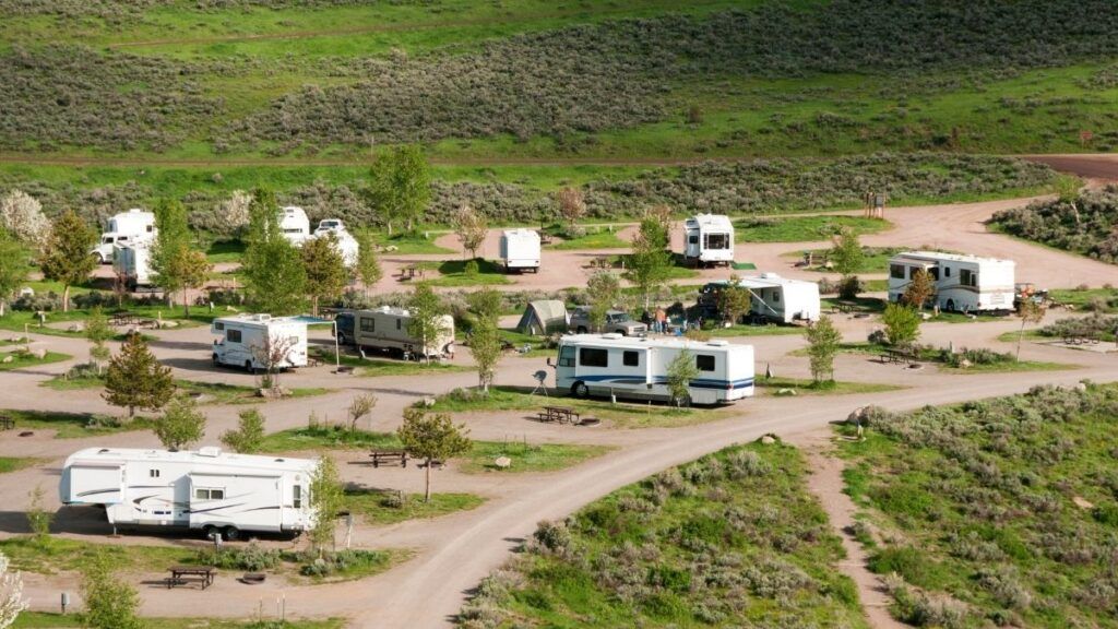 How one can Take care of Unhealthy Tenting Neighbors